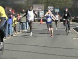 National Marathon Winner Recounts Running With 1 Shoe Tied