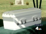 Detectives Organize Funeral for Abandoned Baby