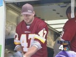 Redskins Hand Out Turkeys, Sides to Families