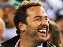 Jeremy Piven Says Soy Milk Man-Boobs Claim Was a Joke