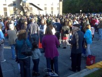 Hundreds Flock to Swine Flu Clinic