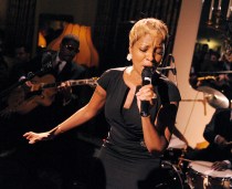Mary J. Blige, Sheryl Crow Headed to White House