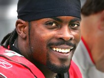 Contrite Vick Launches Comeback