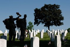 Army Announces Arlington Cemetery Probe