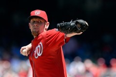 Strasburg Outduels Hamels, Nats Win Series Finale