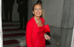 Danielle Steel's Aide Admits $400G Ripoff