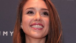 Jessica Alba Is "Eco-Mama"