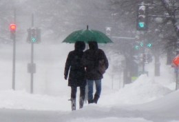 iSee: We Got Snow Pix, Part 1