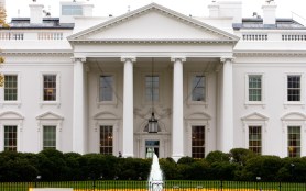 Man With Assault Rifle Wanted Cab Ride to White House