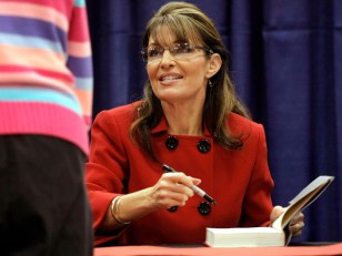 Palin's "Rogue" Show Stops in Virginia