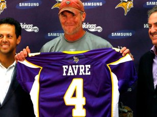 Favre Top Seller Among NFL Jerseys