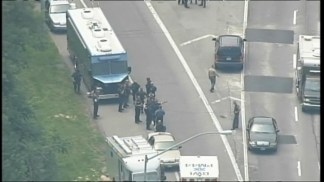 Raw Video: B-W Parkway Closes After Man Spotted With Gun, Sledgehammer