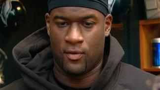 Vince Young Warns of Imposter