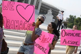 Pics: Crowds Protest, Support Health Care Ruling