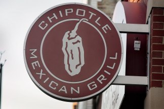 Chipotle Chain Facing Illegal-Immigration Crackdown