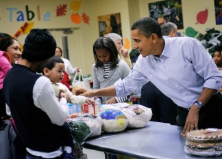 First Family Helps Out at Food Pantry