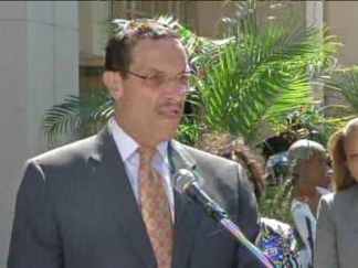 Gray Hopes to Unite D.C.