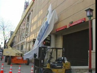 Agent Zero's Billboard Falling Down