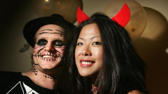 Make Plans Now: Halloween Bar Crawls, Costume Parties