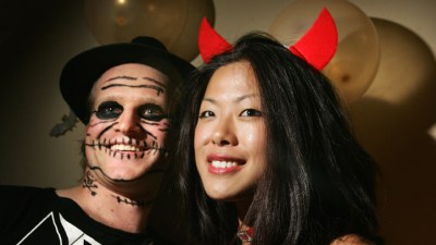 Make Plans Now: Halloween Bar Crawls, Costume Parties