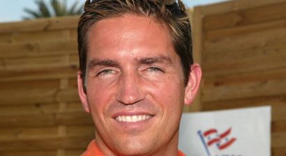 Maybe you'll watch a commercial if this guy is sharing the screen. Maybe not. Maybe you'll watch a commercial if this guy is sharing the screen. Maybe not.