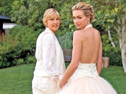 Portia de Rossi has opened up about falling in love with TV talk show queen and comedienne, Ellen DeGeneres.