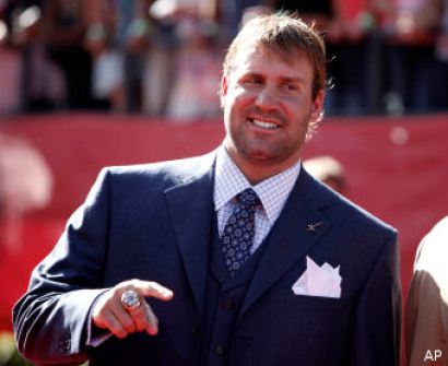 Ben Roethlisberger denies he forced himself on a Reno hotel employee.