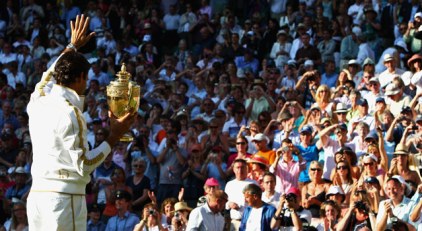 Federer Bests Roddick for Record 15th Grand Slam