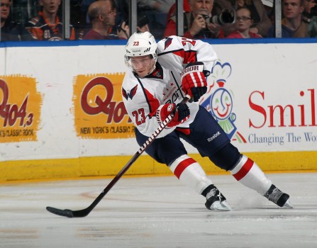 Aucoin Signs With Maple Leafs