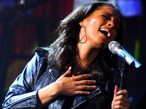 Alicia Keys Serenades First Lady and Gets "Massive Love" From DC