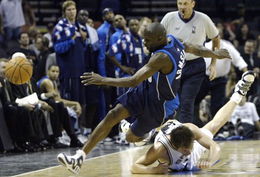 That Time A Maverick Was Fined For Cheering The 'Skins