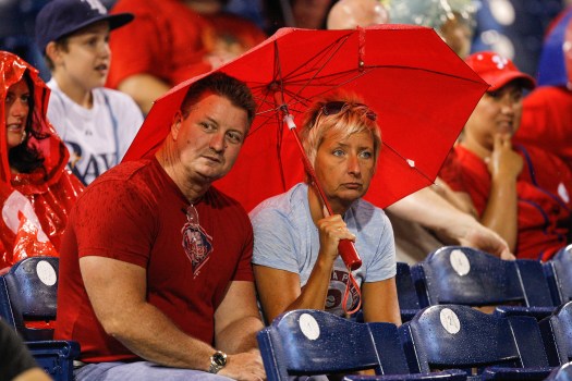 Santangelo Says So Long To Phils' Sellout Streak
