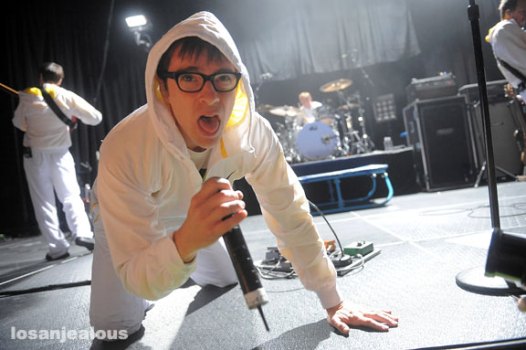 "Rad" Aging Alt-Rockers Endorse Snuggie