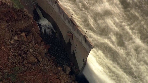 California awards Nebraska company $275 contract to fix dam