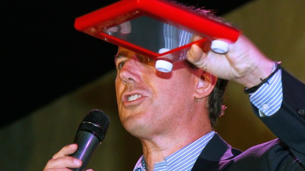 Etch A Sketch Rattles Romney