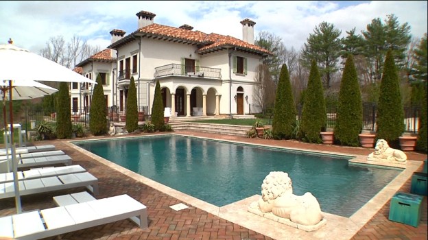 Square Feet: An Estate with Outdoor Amenities Galore