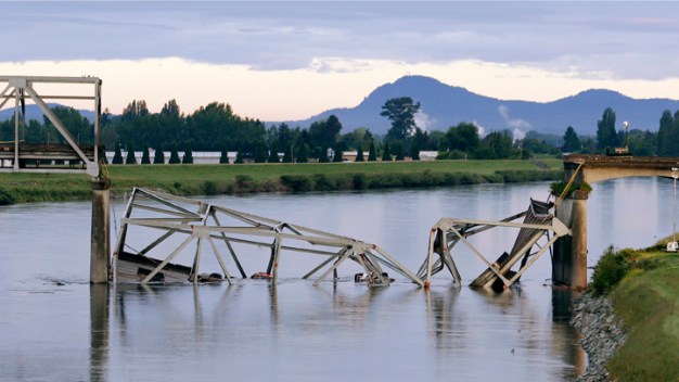 Officials Look for Temporary Fix After Wash. State Bridge Collapse