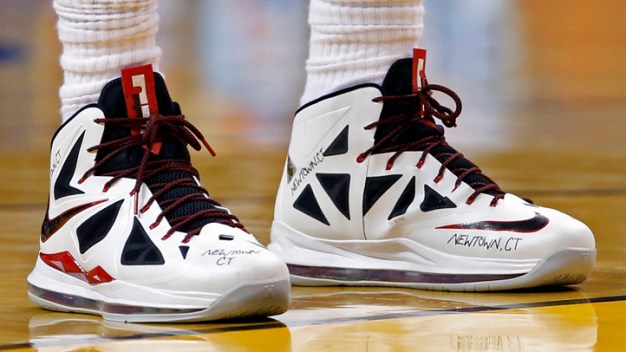 LeBron Shoes Being Auctioned for Newtown Families 