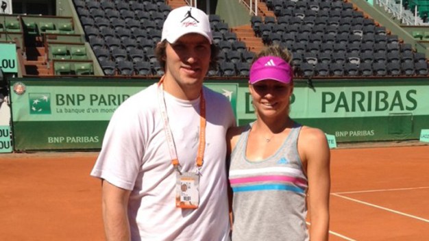 Ovi Accompanies Girlfriend to French Open