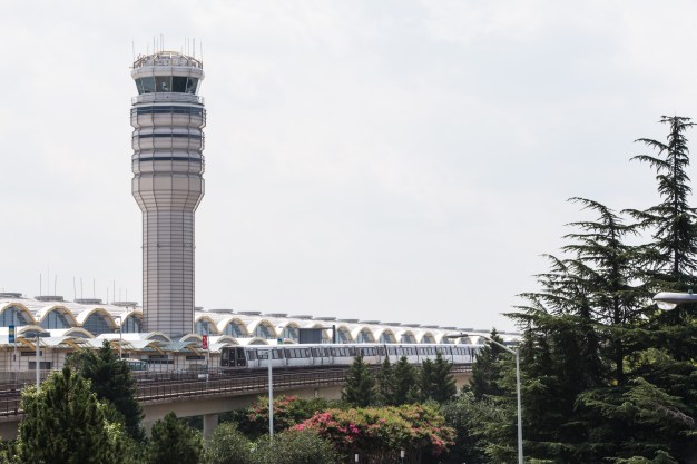Close Call Reported at Reagan National Airport