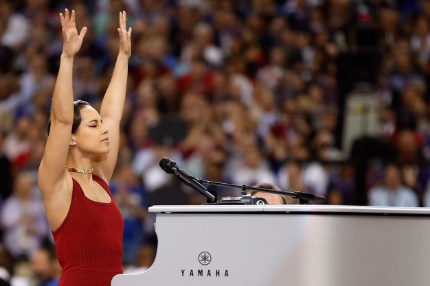 Alicia Keys' Anthem Longest in Bowl History