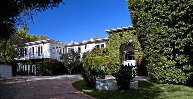 Take a Tour of Warren Beatty & Annette Bening's Crib