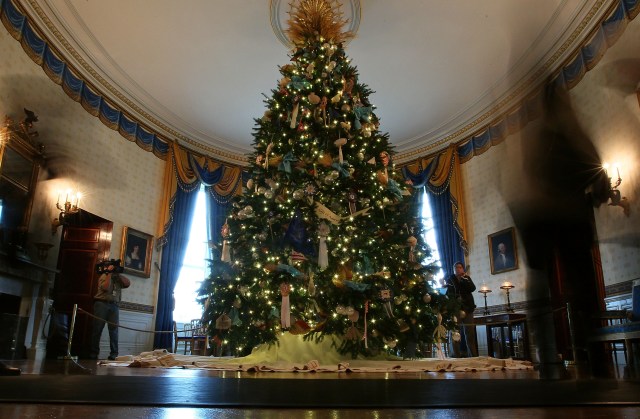White House Ready for the Holidays