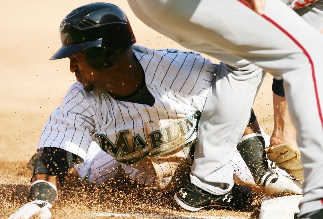 Marlins Give Nats Hook in Season Opener