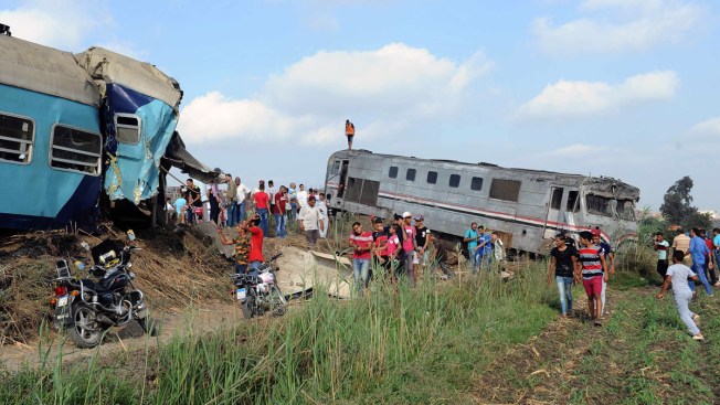 Train Collision in Northern Egypt Kills 43 122 Injured