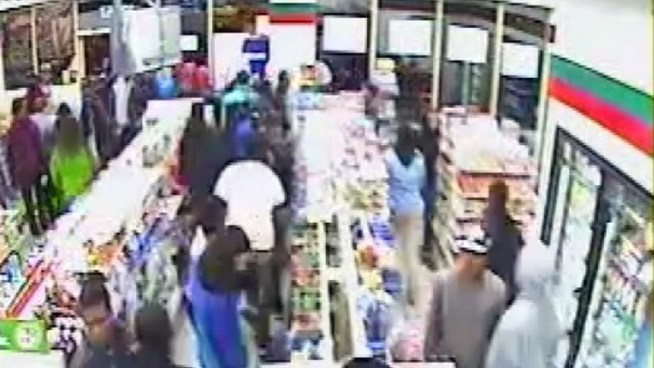 Around 50 teenagers swarmed a convenience store in Silver Spring this weekend.