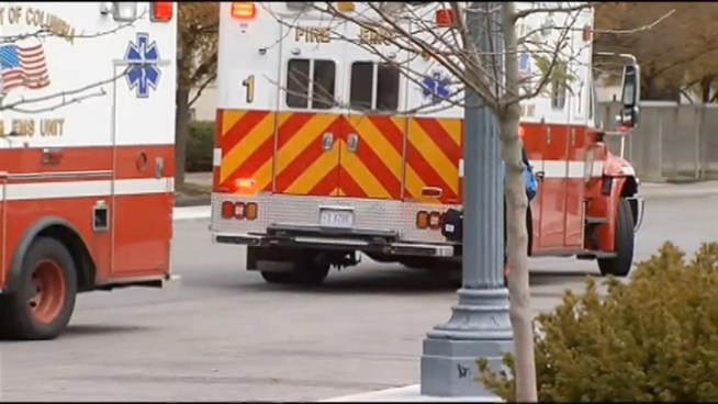 News4's Darcy Spencer reports on the small fire at the State Department building in Washington Saturday.