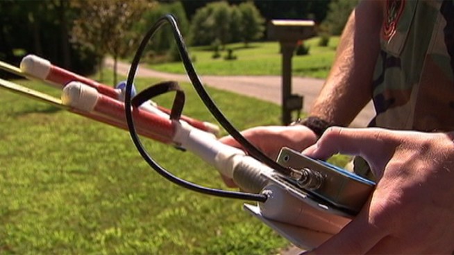 The vast majority of pilots refuse to use a new technology that could save lives and millions of dollars when planes go down. Instead, they're fighting the government over a proposed mandate to install new emergency locator beacons. The News4 I-Team's Tisha Thompson gets lost in the woods to explain the debate.