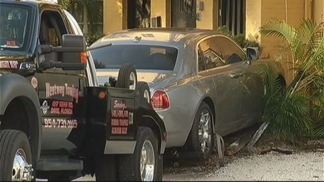 Fort Lauderdale Police are investigating after a shooting led to a Rolls Royce crashing into a building early Monday, in an incident witnesses said involved rapper Rick Ross. Fort Lauderdale Police spokeswoman Det. DeAnna Garcia and two witnesses describe the shooting.