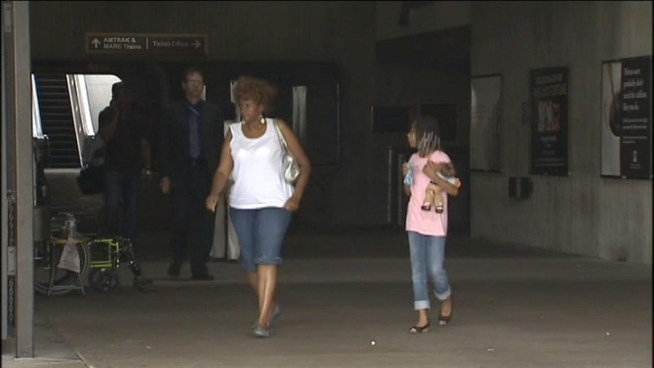 Metro says they have people working round the clock to figure out what caused the weekend computer glitch.  Meanwhile, lawmakers speak about new federal oversight regulation for rail systems. News4's Darcy Spencer reports.